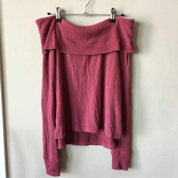 Abercrombie & Fitch Off-the-Shoulder Sweater - Picture 1 of 3